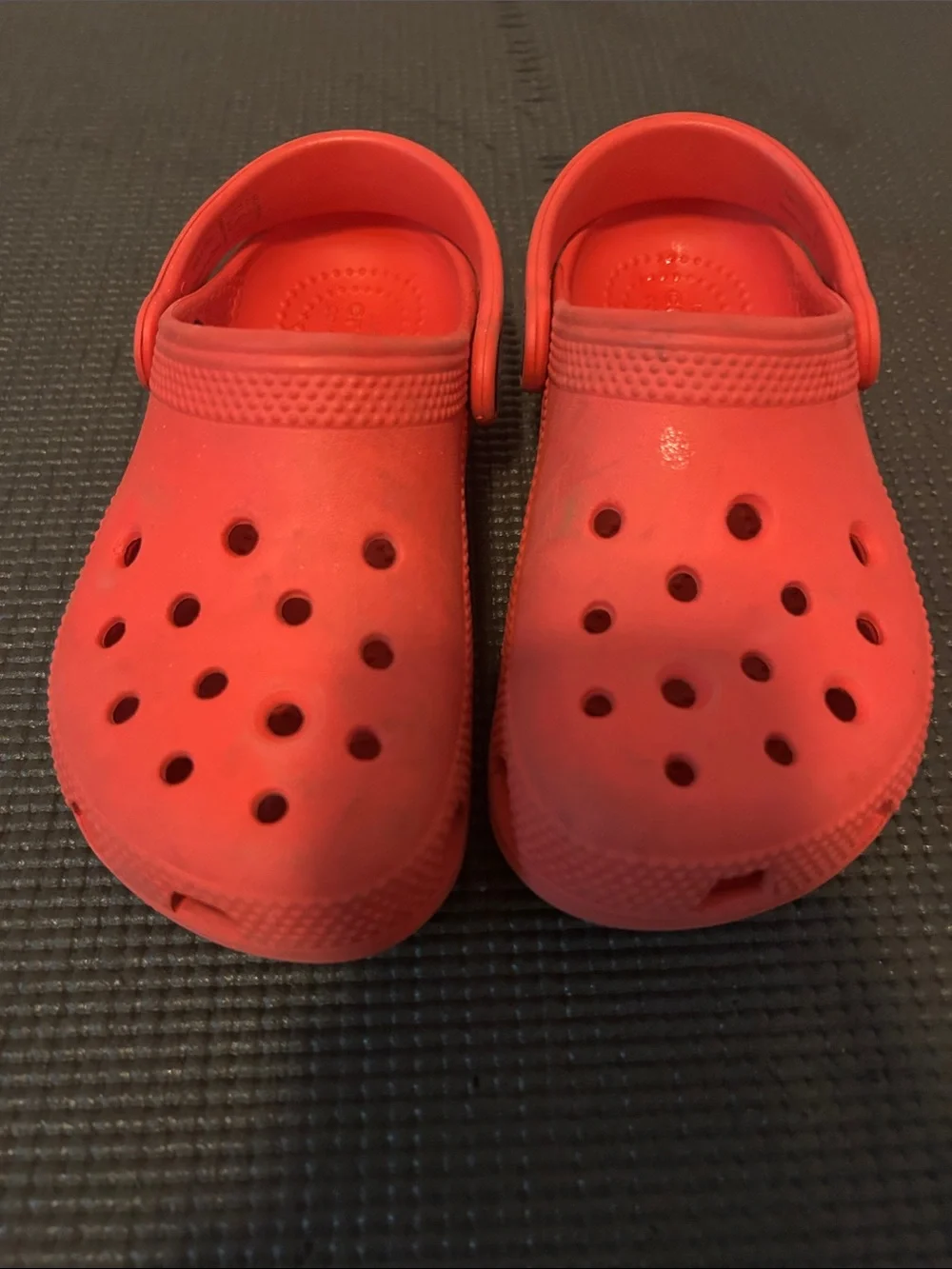 CROCS red kids